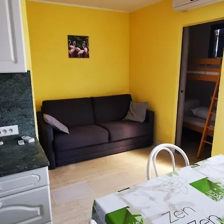 Joli Studio Cabine Dans Residence En Bord D'Etang Le Barcarès Extérieur photo